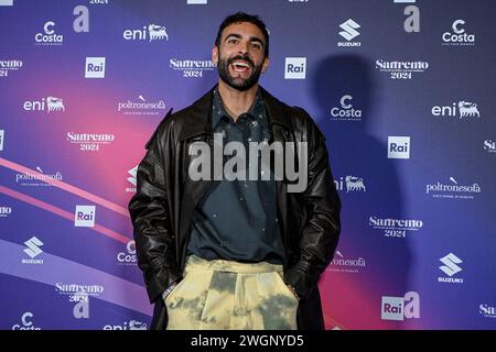 Marco Mengoni (Sänger, Preisträger der Ausgabe 2023) nimmt am Dienstag, den 6. FEBRUAR 2024, an einem Fotobesuch beim 74. Italienischen SANREMO Italian Song Festival im Ariston Theatre in Sanremo, Norditalien Teil. Unterhaltung. (Foto: Marco Alpozzi/Lapresse) Stockfoto