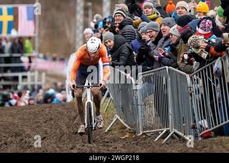 Mathieu van der Poel fährt bei der UCI Cyclocross Weltmeisterschaft in Tábor, Tschechien Stockfoto