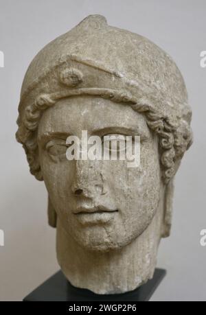 Athena. Kopf einer Marmorstatue. 2. Jahrhundert n. Chr. Aus der antiken Stadt Philippi, Griechenland. Nationales Archäologisches Museum. Sofia. Bulgarien. Stockfoto