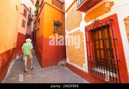 Historische Stadt Guanajuato aus der Kolonialzeit, berühmte Kussmalerie (Callejon del Beso), Mexiko Stockfoto