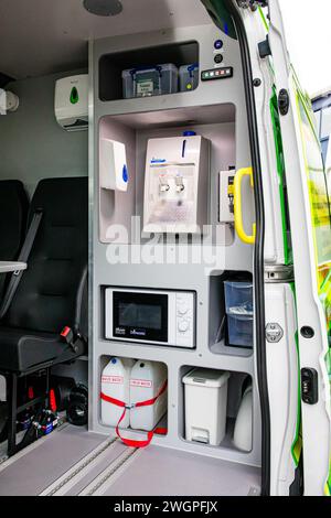 Das Innere des Ambulanzes der St. John Community Support Unit Stockfoto