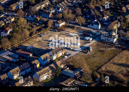 Luftbild, Moschee DITIB- Türkisch Islamische Gemeinde zu Gladbeck, Wielandstraße Ecke Bramsfeld, ehem. Gelände Möbelhaus Tacke, Butendorf, Gladbeck, Ruhrgebiet, Nordrhein-Westfalen, Deutschland ACHTUNGxMINDESTHONORARx60xEURO *** Luftansicht, Moschee DITIB Türkische Islamische Gemeinschaft Gladbeck, Wielandstraße Ecke Bramsfeld, ehemaliger Standort des Möbelgeschäfts Tacke, Butendorf, Gladbeck, Ruhrgebiet, Nordrhein-Westfalen, Deutschland ATTENTIONxMINDESTHONORARx60xEURO Stockfoto