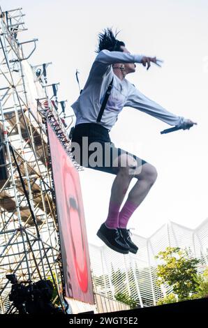 Yungblud (Dominic Richard Harrison) tritt beim Ejekt Festival im Athener Olympischen Komplex/Griechenland auf, Juni 2022 Stockfoto