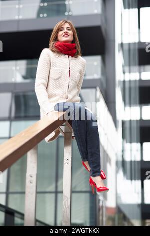 Schöne Frau im Freien, Mailand, Italien. Stockfoto