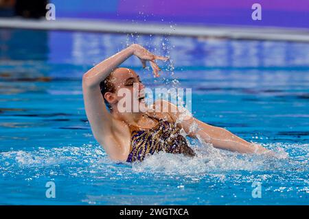 Doha, Katar. Februar 2024. DOHA, KATAR - 6. FEBRUAR: Marloes Steenbeek aus den Niederlanden tritt am 5. Tag im freien Woman Solo an: Künstlerisches Schwimmen der Doha-Aquatikweltmeisterschaften 2024 am 6. Februar 2024 in Doha, Katar, an. (Foto: MTB-Photo/BSR Agency) Credit: BSR Agency/Alamy Live News Stockfoto