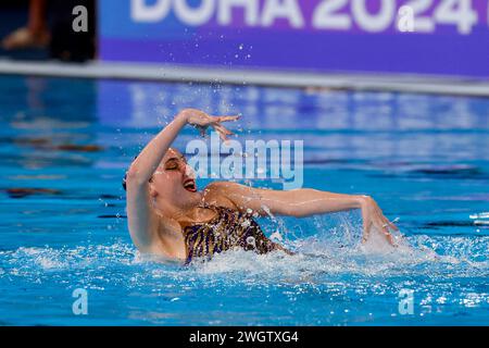 Doha, Katar. Februar 2024. DOHA, KATAR - 6. FEBRUAR: Marloes Steenbeek aus den Niederlanden tritt am 5. Tag im freien Woman Solo an: Künstlerisches Schwimmen der Doha-Aquatikweltmeisterschaften 2024 am 6. Februar 2024 in Doha, Katar, an. (Foto: MTB-Photo/BSR Agency) Credit: BSR Agency/Alamy Live News Stockfoto