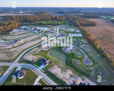 Die Golden Hour-Vorstadt-Expansion in Indiana Stockfoto