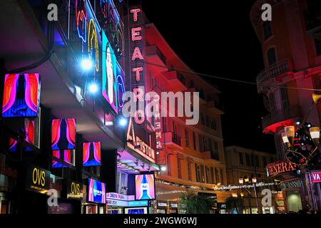 Sanremo, Italien. Februar 2024. Das Bild zeigt den Haupteingang des &#x201c;Teatro Ariston&#x201d;, Austragungsort des 74. Musikfestivals San Remo 2024. In Sanremo, Norditalien - Dienstag, 6. FEBRUAR 2024. Unterhaltung. (Foto: Marco Alpozzi/Lapresse) Credit: LaPresse/Alamy Live News Stockfoto