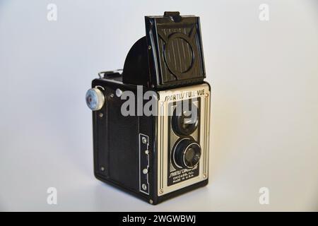 Vintage Spartus Full-Vue Kamera auf neutralem Hintergrund Stockfoto