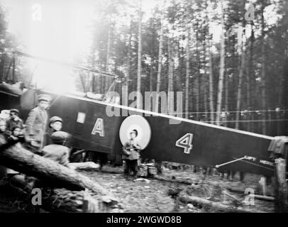 Handley Page O/400 Bomber / abgestürzter Doppeldecker Bomber ROYAL AIR ...