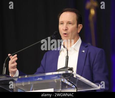 Westwego, USA. Februar 2024. Der Gouverneur von Louisiana, Jeff Landry, spricht während der Jahrestagung der Handelskammer von Jefferson 2024 im Alario Center in Westwego, Louisiana am Dienstag, den 6. Februar 2023. (Foto: Peter G. Forest/SIPA USA) Credit: SIPA USA/Alamy Live News Stockfoto