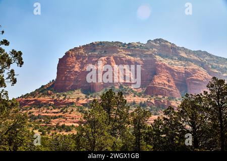 Red Rock Majesty an der Devils Bridge, Sedona - üppige Wüstenaussicht Stockfoto