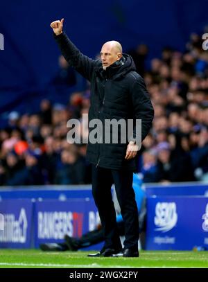 Rangers-Manager Philippe Clement gibt beim Cinch-Premiership-Spiel im Ibrox Stadium in Glasgow Gesten an der Touchline. Bilddatum: Dienstag, 6. Februar 2024. Stockfoto