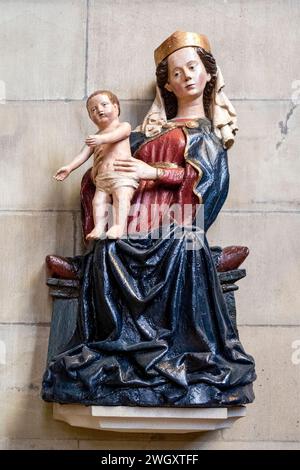 Wormstreet Madonna, Mariendom Oder Neuer Dom In Linz, Oberösterreich, Österreich Stockfoto