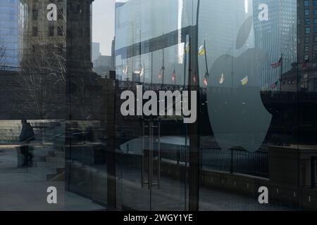 Chicago, USA. Februar 2024. Apple Store in Michigan Ave, Chicago, IL, Tage nach der Veröffentlichung von Apple Vision Pro. Februar 2024. (Foto: Ludvig Perés/SIPA USA) Credit: SIPA USA/Alamy Live News Stockfoto