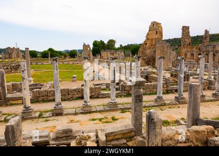 Agora von Perge und Hellenistic Gate Stockfoto