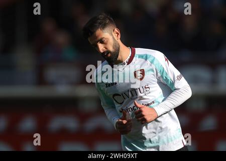 Turin, Italien. Februar 2024. Triantafyllos Pasalidis von Salernitana während des Spiels der Serie A im Stadio Grande Torino, Turin. Der Bildnachweis sollte lauten: Jonathan Moscrop/Sportimage Credit: Sportimage Ltd/Alamy Live News Stockfoto