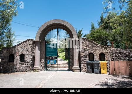 Mapulemu Garden ist ein botanisches Paradies in Chile, das für seine beeindruckende Vielfalt an einheimischen und exotischen Pflanzenarten bekannt ist. Stockfoto