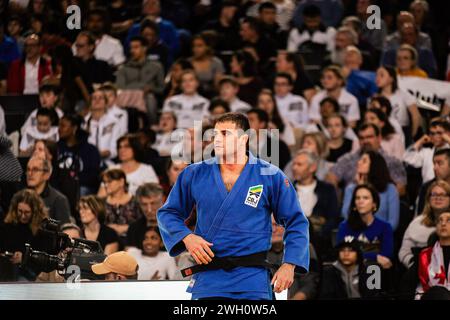 Paris, Frankreich. Februar 2024. Rafael Mazedo aus Brasilien bei den 90 kg schweren Herren Judo Grand Slam Paris 2024. In der Accor Arena in Paris fand vom 2. Bis 4. Februar der Paris Grand Slam statt, eine Veranstaltung auf dem Weltkurs der Internationalen Judo-Föderation (IFJ). Am Sonntag, dem letzten Wettkampftag, traten Athleten in den Kategorien Männer 90 kg, 100 kg, 100 kg und Frauen 78 kg, 78 kg an. (Foto: Telmo Pinto/SOPA Images/SIPA USA) Credit: SIPA USA/Alamy Live News Stockfoto