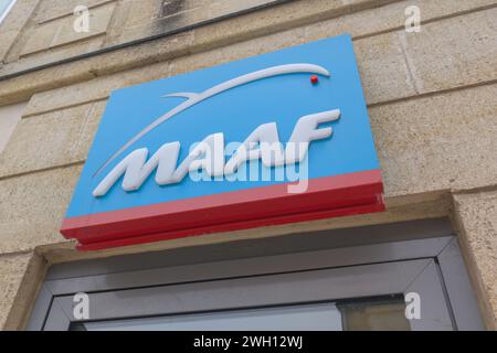 Bordeaux , Frankreich - 02 05 2024 : maaf Schild Kette Fassade und Text Logo Vorderwand des Bürogeschäfts französische Versicherungsagentur Stockfoto