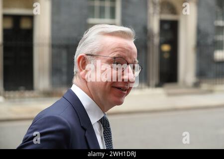 London, Vereinigtes Königreich. Februar 2024. Michael Gove, Staatssekretär für Nivellierung, Wohnungsbau und Gemeinschaften, kommt zur Kabinettssitzung. Stockfoto