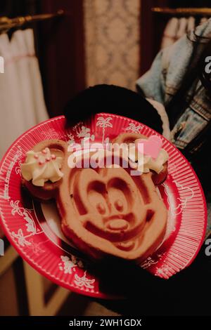 Disney Store, Mickey Mouse Waffle, Great American Waffle Co, Tokyo Disneyland, Tokio, Japan Stockfoto