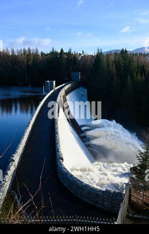 Laggan Dam am River Spean in den schottischen Highlands Stockfoto