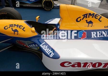 Blick auf das Cockpit der Alan Prost's Championship, die 1993 Williams FW15C Formel-1-Wagen gewann, auf dem Silverstone Festival 2023 Stockfoto