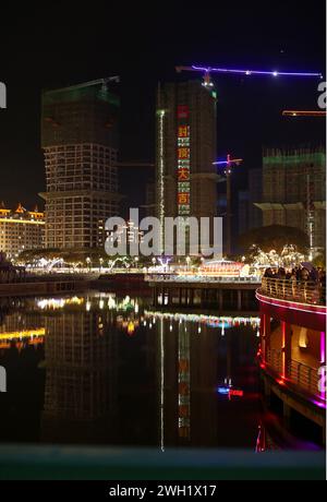 Laos. Januar 2024. Ein Blick auf den Bauprozess im Kings Romans Casino und Kapok Star Hotel Gebäude. Kings Romans Casino Complex in der Golden Triangle Special Economic Zone (GTSEZ) die Zone hat eine Fläche von etwa 3.000 Hektar und wurde 2007 angelegt. Von der laotischen Regierung zusammen mit dem in Hongkong eingetragenen chinesischen Unternehmen Kings Romans Group in der Hoffnung, wirtschaftliche Entwicklung zu fördern. Quelle: SOPA Images Limited/Alamy Live News Stockfoto