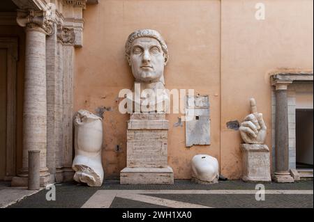 6. Februar 2024: Rom, Italien: Koloss von Konstantin, Kapitolinische Museen. © Andrea Sabbadini Stockfoto