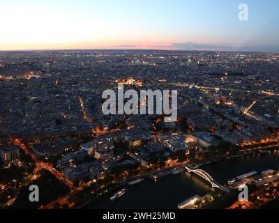 Aus der Vogelperspektive von Paris Frankreich mit sein bei Sonnenuntergang Stockfoto