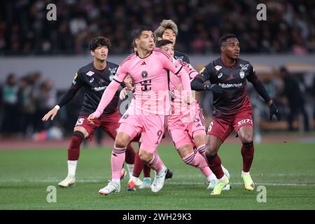 Tokio, Japan. Februar 2024. Luis SUAREZ (9) in Aktion während eines Freundschaftsspiels zwischen Inter Miami CF und Vissel Kobe im Japan National Stadium in Tokio. Vissel Kobe besiegt Inter Miami CF mit 4:3 im Elfmeterschießen. (Kreditbild: © Rodrigo Reyes Marin/ZUMA Press Wire) NUR REDAKTIONELLE VERWENDUNG! Nicht für kommerzielle ZWECKE! Stockfoto