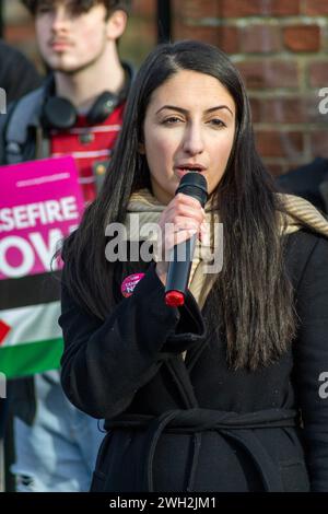 Belfast, Vereinigtes Königreich, 07 02 2024, Palestine Solidarity Rally Outside Queen's University Belfast Credit: HeadlineX/Alamy Stockfoto