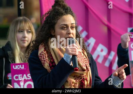 Belfast, Vereinigtes Königreich, 07 02 2024, Palestine Solidarity Rally Outside Queen's University Belfast Credit: HeadlineX/Alamy Stockfoto