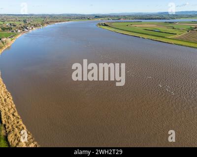 Newnham und der Fluss Severn mit Blick flussaufwärts in Richtung Westbury. Gloucestershire. Stockfoto