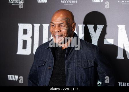 Turin, Italien. Februar 2024. Der ehemalige Schwergewichtsmeister Mike Tyson nimmt am 7. Februar 2024 in den Filmstudios der Prodea Group in Turin, Italien, am Fotogespräch vor der Pressekonferenz über seinen neuen Film „Bunny-man“ Teil. (Foto: Alberto Gandolfo/NurPhoto) Credit: NurPhoto SRL/Alamy Live News Stockfoto
