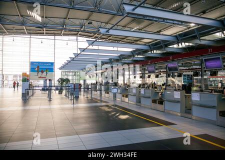 Im menschenleeren Terminal des Flughafens Dresden - seit 2008 Dresden International. *** Im verlassenen Terminal am Flughafen Dresden seit 2008 Dresden International Stockfoto