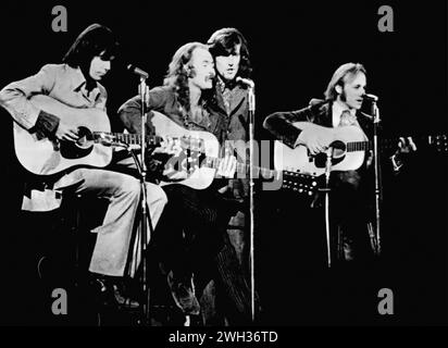 Crosby, Stills, Nash und Young. Foto der amerikanischen Rockband 1970. Von links nach rechts: Neil Young, David Crosby, Graham Nash und Stephen Stills Stockfoto