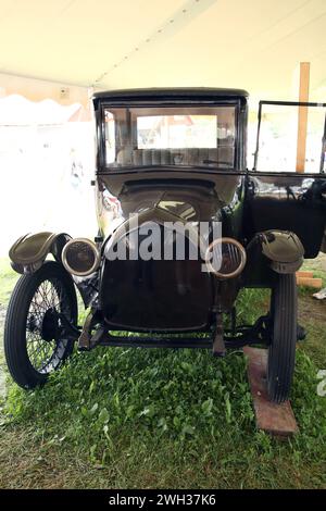 1921 Millburn Elektroauto, vom Concours d'Elegance der östlichen Vereinigten Staaten Stockfoto