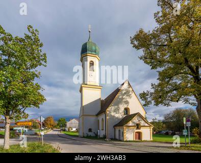 Kirche St. Leonhard in Froschhausen Murnau am Staffelsee Oberbayern, Pfaffenwinkel, Oberbayern, Bayern Deutschland Stockfoto