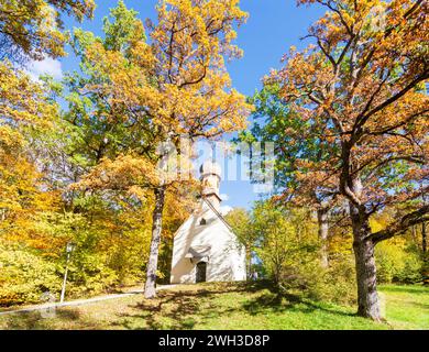 Kapelle St.. Anna im Schloss Linderhof, Herbstfarben Ettal Oberbayern, Garmisch-Partenkirch Bayern, Bayern Deutschland Stockfoto