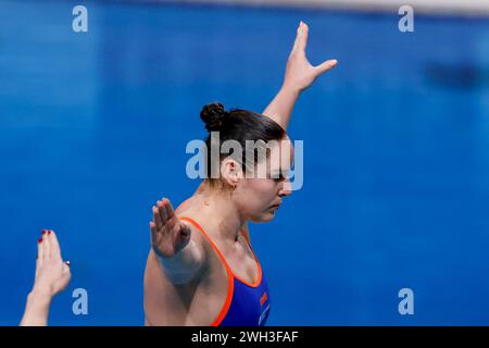 Doha, Katar. Februar 2024. DOHA, KATAR – 7. FEBRUAR: Celine van Duijn aus den Niederlanden tritt am 6. Tag im Frauenduett frei an: Künstlerisches Schwimmen der Doha-Aquatikweltmeisterschaften 2024 am 7. Februar 2024 in Doha, Katar, an. (Foto: MTB-Photo/BSR Agency) Credit: BSR Agency/Alamy Live News Stockfoto