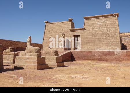 Der erste Hof im Tempel von Wadi al-Seboua, Nassersee, Ägypten Stockfoto