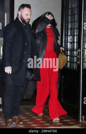 New York, NY, USA. Februar 2024. Dakota Johnson wurde am 7. Februar 2024 in New York City gesehen. Quelle: Rw/Media Punch/Alamy Live News Stockfoto