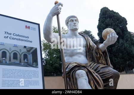 Rom, Italien. Februar 2024. Detail der Rekonstruktion der kolossalen Statue von Konstantin in der Villa Caffarelli in Rom (Foto: Matteo Nardone/Pacific Press/SIPA USA) Credit: SIPA USA/Alamy Live News Stockfoto