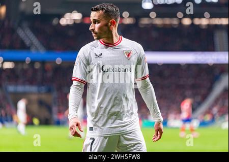 Madrid, Spanien. Februar 2024. Alex Berenguer von Athletic Bilbao sieht beim Copa del Rey Halbfinale Leg 1 von 2 zwischen Atletico Madrid und Athletic Bilbao im Civitas Metropolitan Stadium an. Endergebnis: Atletico Madrid 0:1 Athletic Bilbao. Quelle: SOPA Images Limited/Alamy Live News Stockfoto