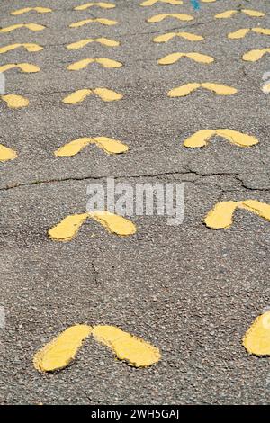 Die gelben Fußabdrücke im Marine Corps Recruit Depot, Parris Island, South Carolina, USA Stockfoto