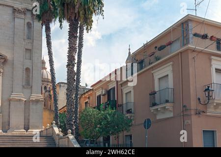 Blick auf die Straße von Rosolini, Sizilien Stockfoto
