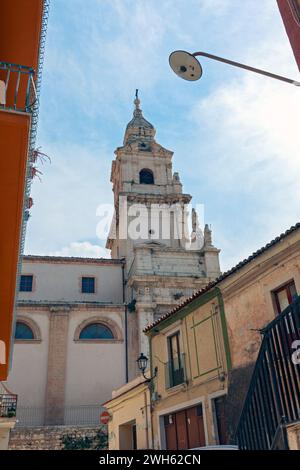 Blick auf die Straße von Rosolini, Sizilien Stockfoto