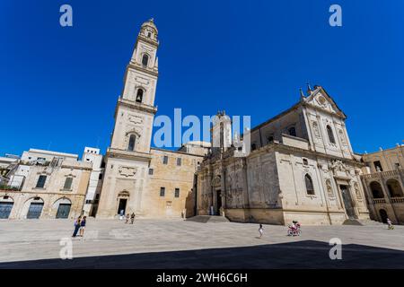 LECCE, ITALIEN, 12. JULI 2022 - die Kathedrale Santa Maria Assunta in Lecce, Apulien, Italien Stockfoto